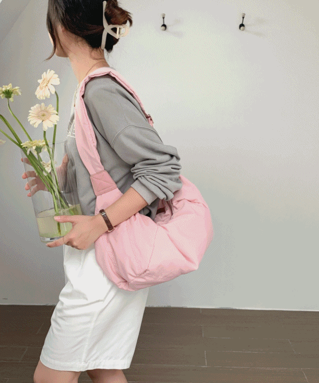 🚀휘뚜루마뚜루 크로스백 숄더백 보부상가방 보따리가방 가벼운 어깨안아픈 가방 초경량 (7colors) 숄더크로스백 크로스숄더백 여행가방 크루아상백 패딩백 🚀당일출고🚀